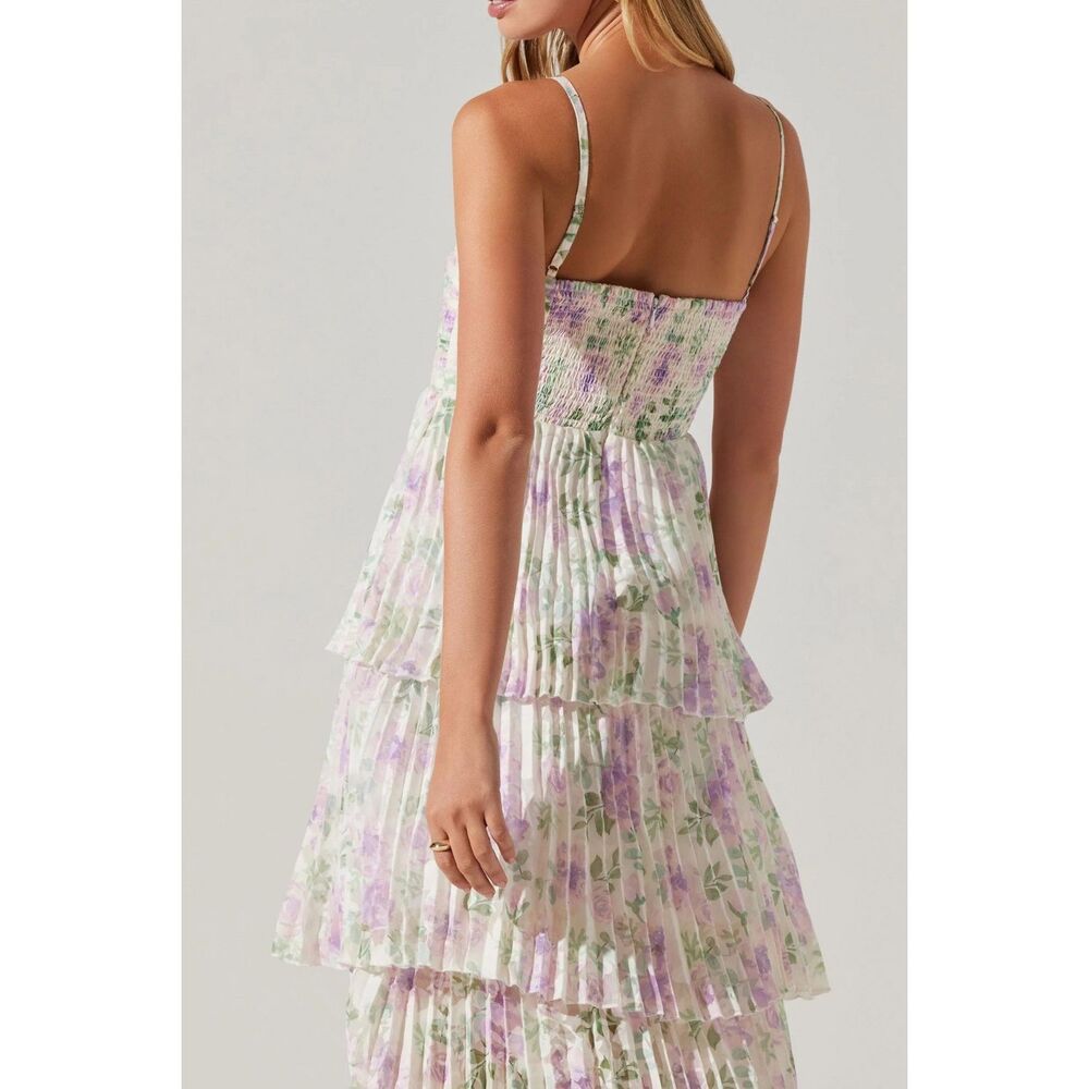 ASTR THE LABEL - EMMI FRONT CUTOUT TIERED DRESS- Purple Floral Mesh size S NWT - Picture 3 of 7